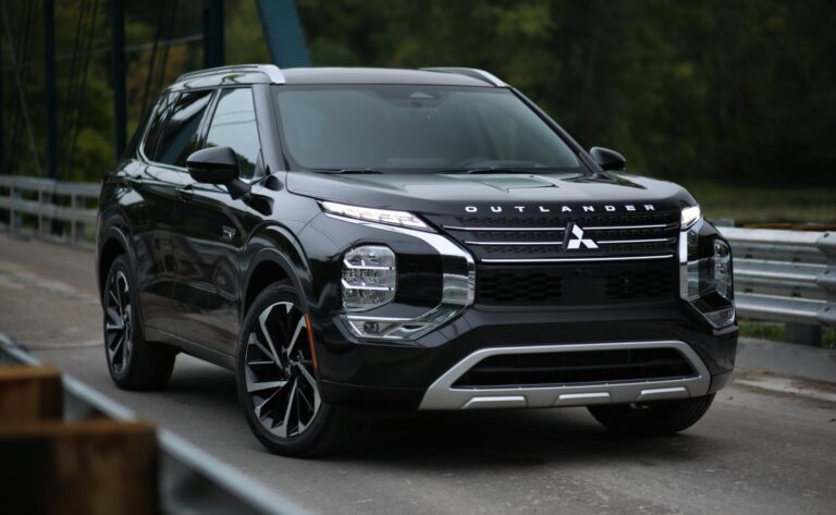 2027 Mitsubishi Outlander Redesign